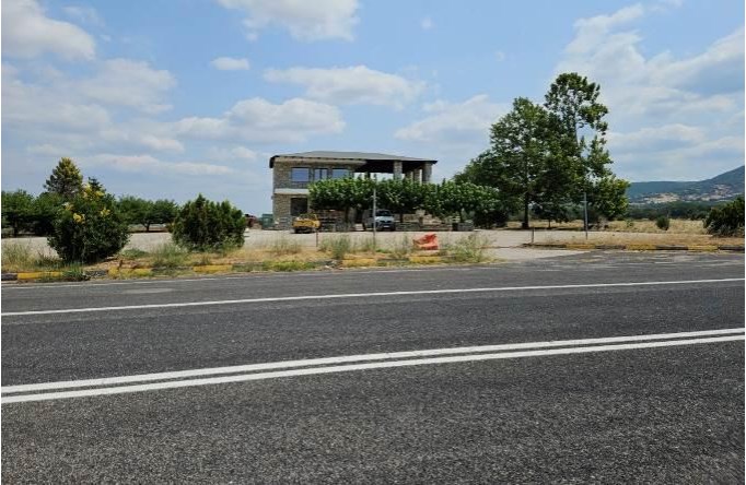 Αγροτεμάχιο με κτίσμα  σε πλειστηριασμό Δήμος Λαμιέων