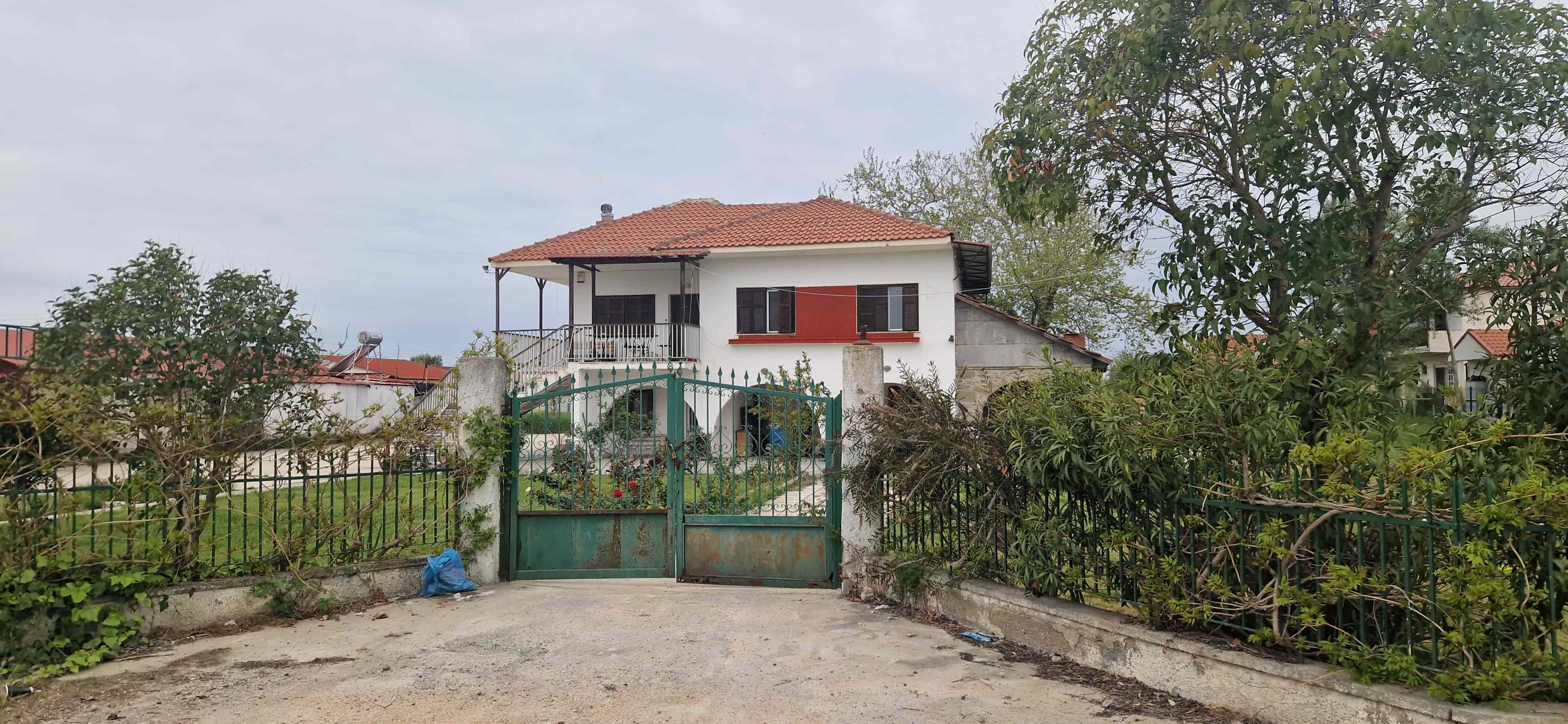 Αγροτεμάχιο με κτίσμα  σε πλειστηριασμό Δήμος Νέας Προποντίδας