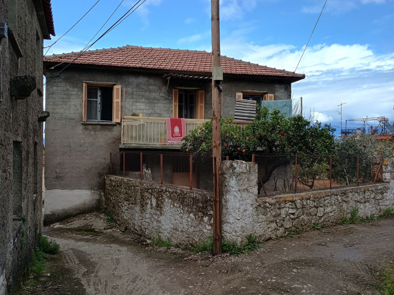 Οικόπεδο με κτίσμα  σε πλειστηριασμό Municipality of Agrinio