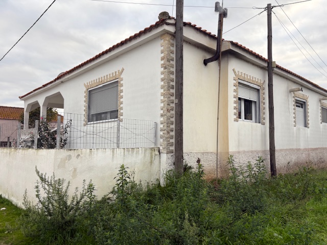 Οικόπεδο με κτίσμα  σε πλειστηριασμό Topeiro Municipality