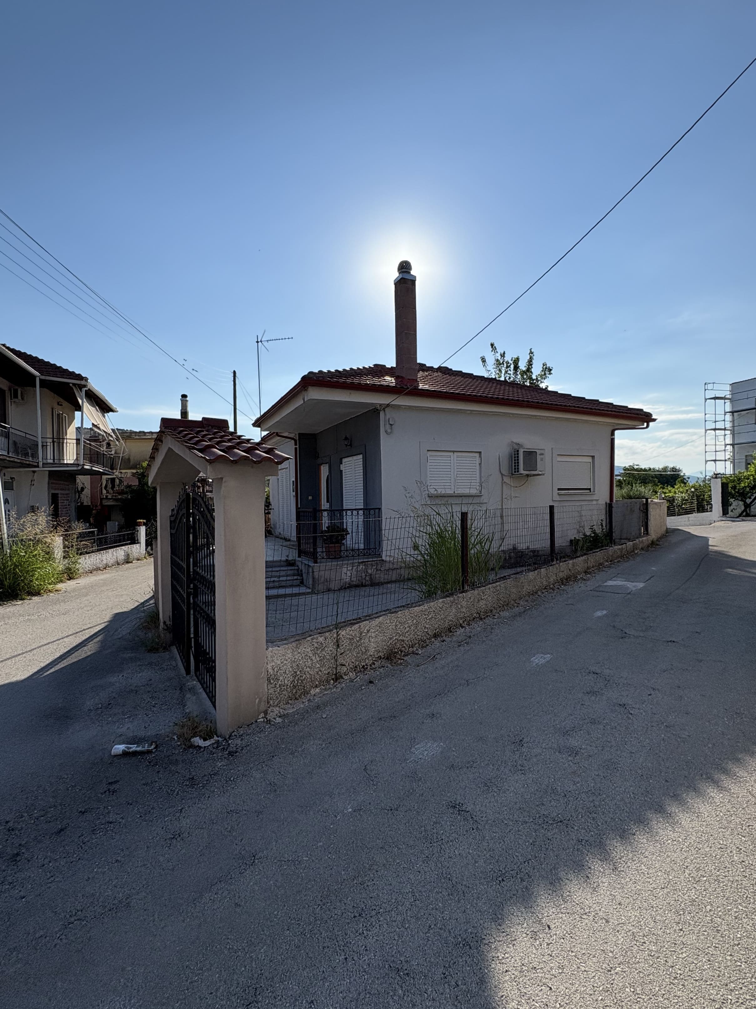 Οικόπεδο με κτίσμα 59.48 sq.m. σε πλειστηριασμό Municipality of Zirou