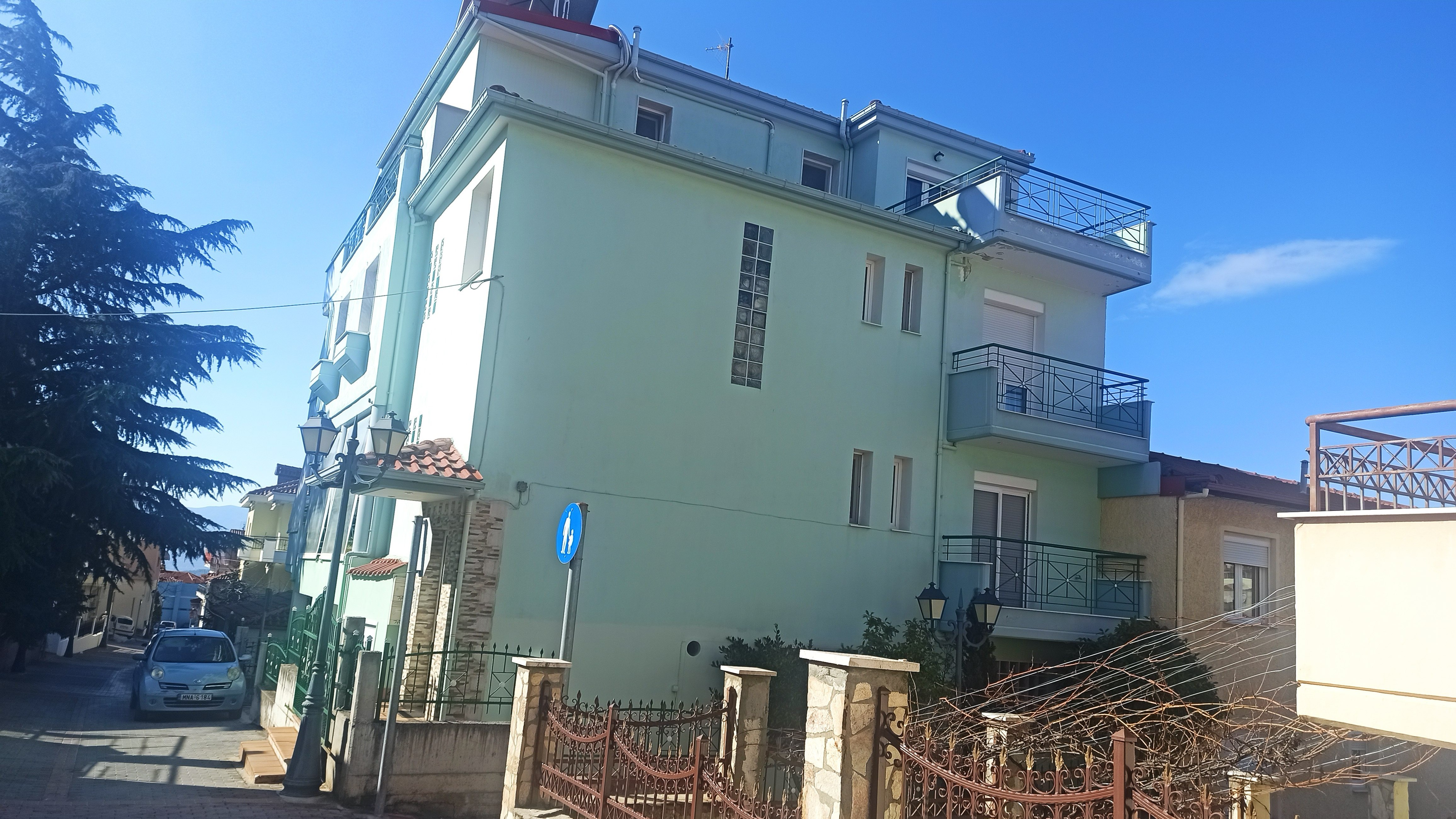 photo0