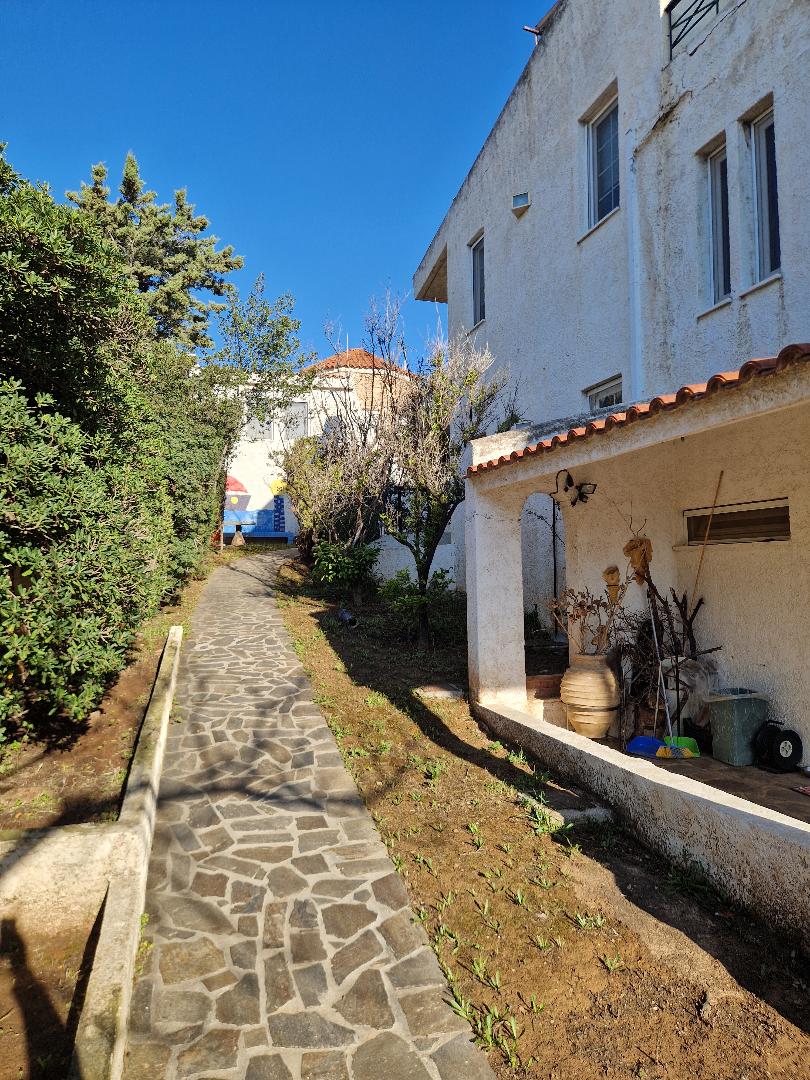 Αγροτεμάχιο με κτίσμα 149.99 τ.μ. σε πλειστηριασμό Δήμος Σαρωνικού