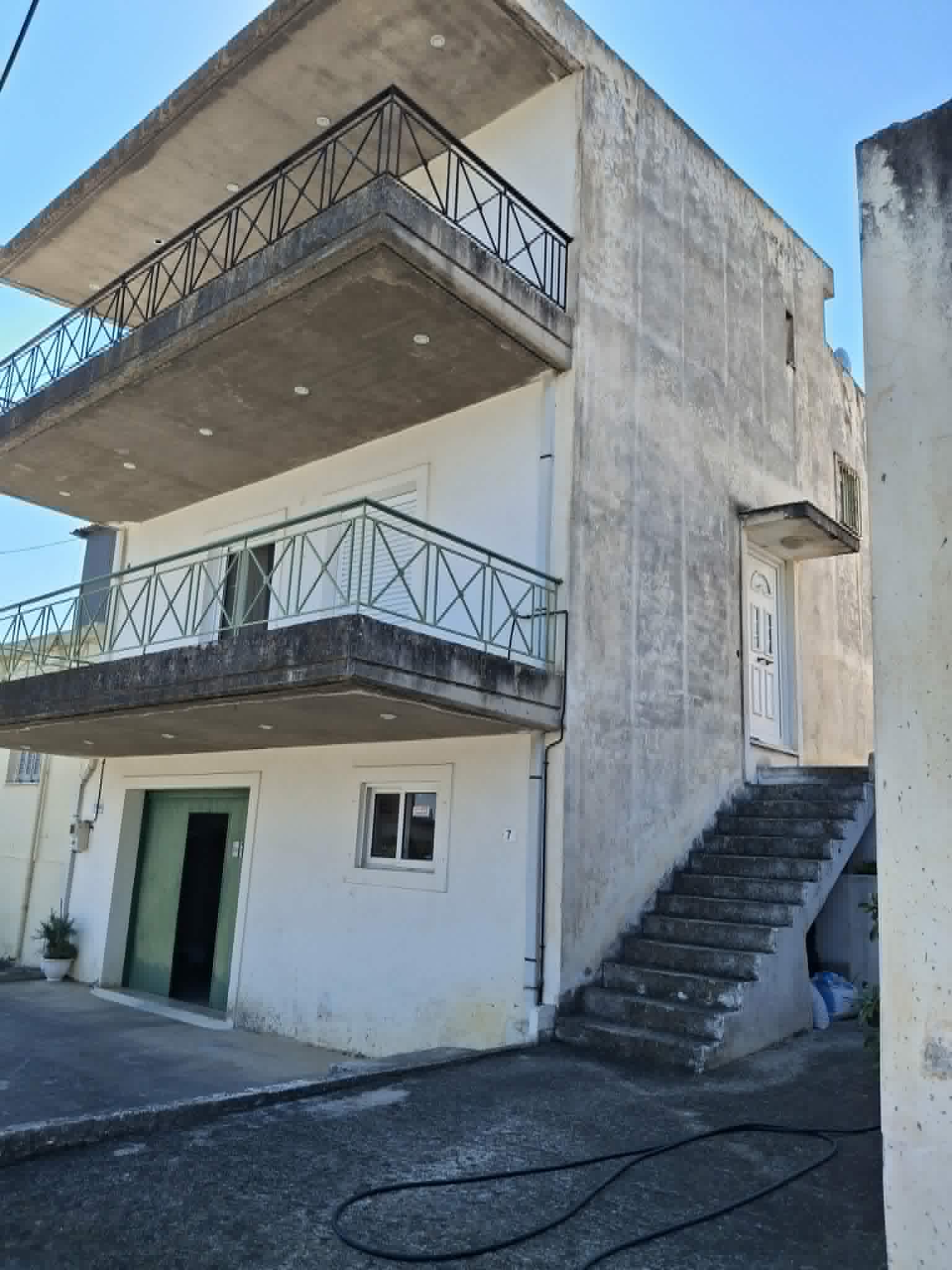 Οικόπεδο με κτίσμα 173.16 sq.m. σε πλειστηριασμό Municipality of Patreon