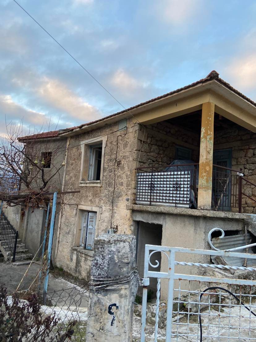 Οικόπεδο με κτίσμα 232.27 sq.m. σε πλειστηριασμό Municipality of Xylokastro - Eurostini
