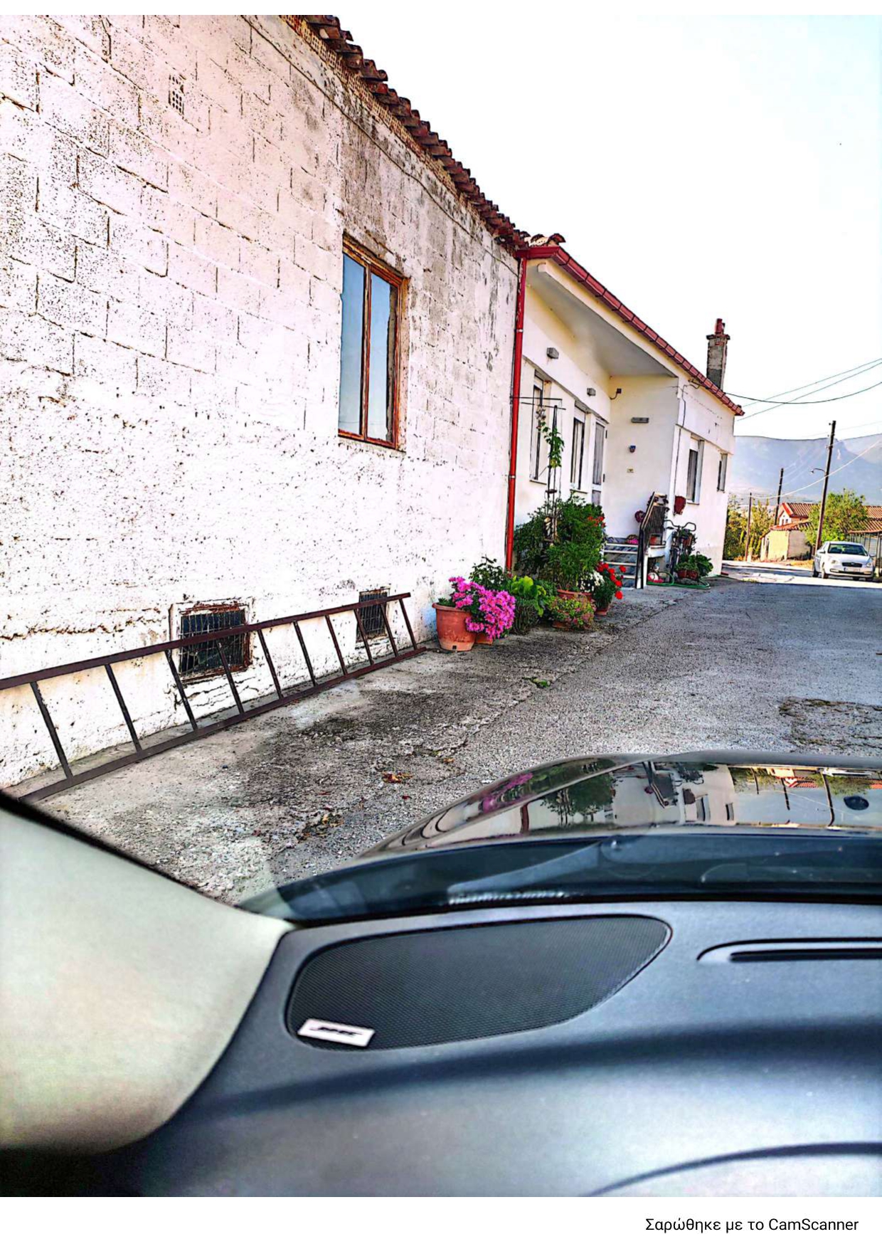 photo1