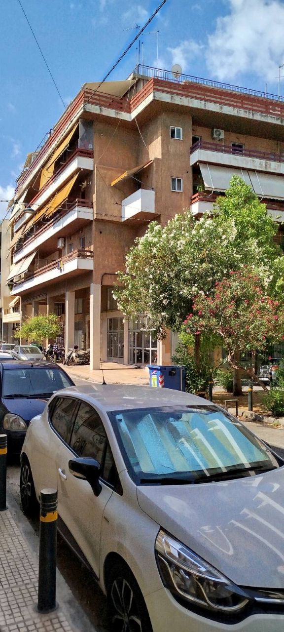 photo1