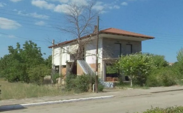 photo1