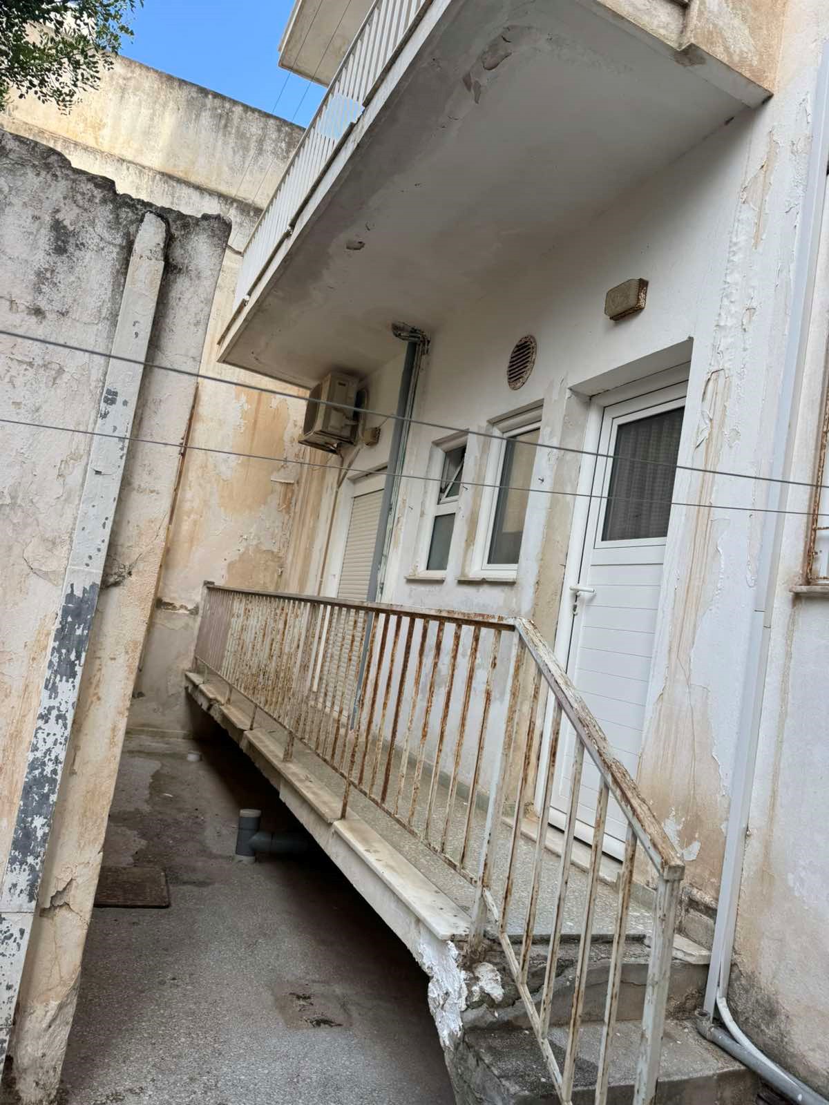 Κατοικία 23.80 τ.μ. σε πλειστηριασμό Δήμος Σαρωνικού