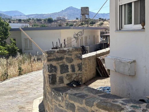 Οικόπεδο με κτίσμα  σε πλειστηριασμό Δήμος Μυλοποτάμου