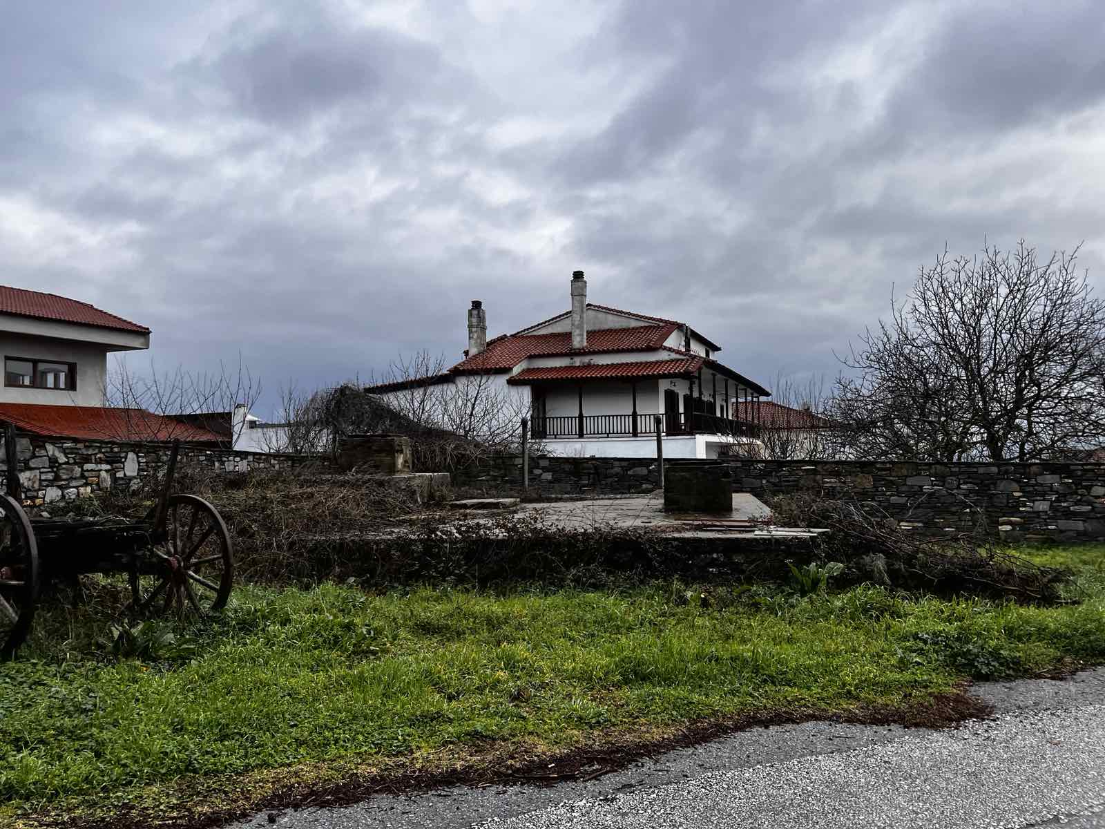 Οικόπεδο με κτίσμα 1877.56 τ.μ. σε πλειστηριασμό Δήμος Πολυγύρου