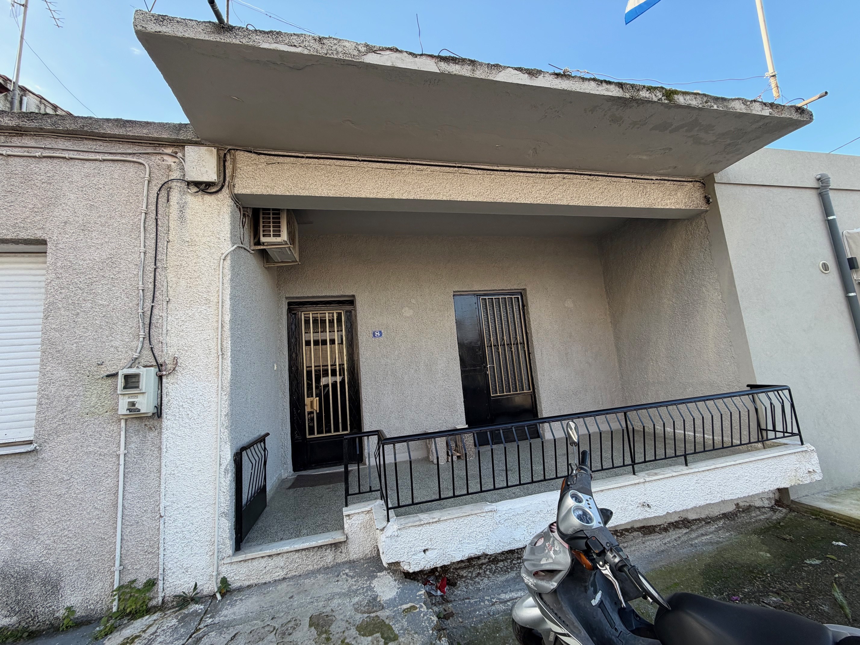 Οικόπεδο με κτίσμα  σε πλειστηριασμό Δήμος Πατρέων