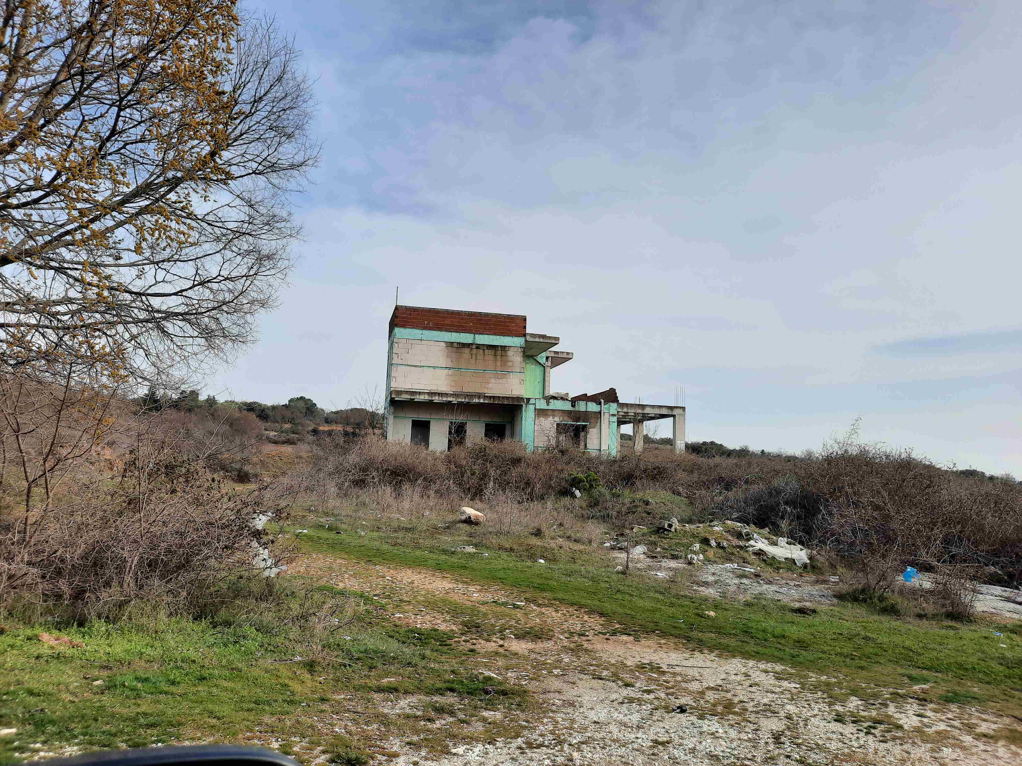 Αγροτεμάχιο με κτίσμα  σε πλειστηριασμό Δήμος Εμμανουήλ Παππά