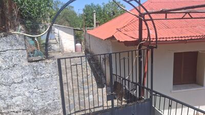 Οικόπεδο με κτίσμα 50 sq.m. σε πλειστηριασμό Municipality of Ioannito