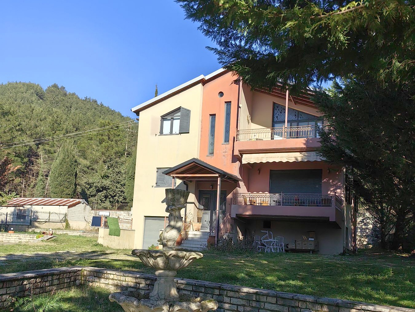 Οικόπεδο με κτίσμα  σε πλειστηριασμό Δήμος Ιωαννιτών