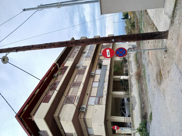 photo1