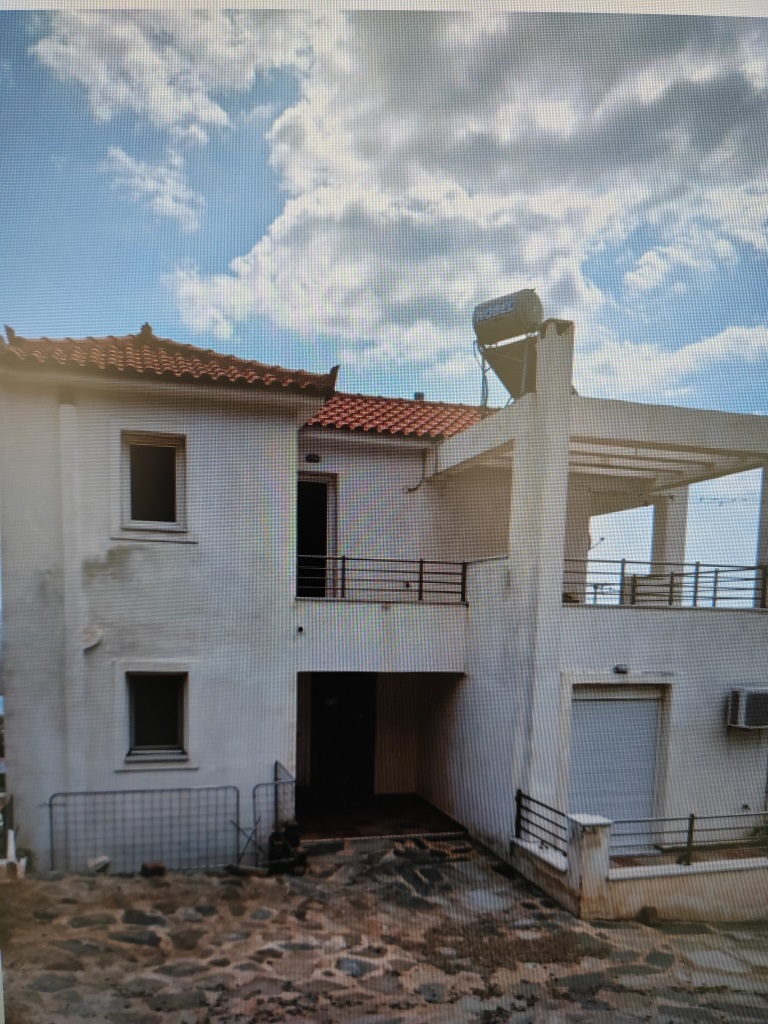 Οικόπεδο με κτίσμα 778.28 sq.m. σε πλειστηριασμό Municipality of Kymi - Aliveri