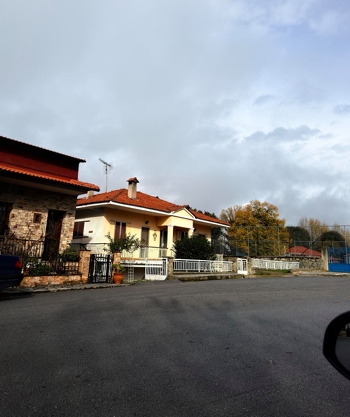 Οικόπεδο με κτίσμα 98.26 τ.μ. σε πλειστηριασμό Δήμος Σερβίων - Βελβεντού