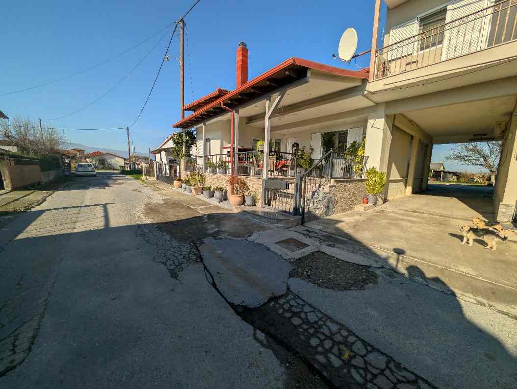 Οικόπεδο με κτίσμα  σε πλειστηριασμό Δήμος Ηρωικής Πόλεως Νάουσας