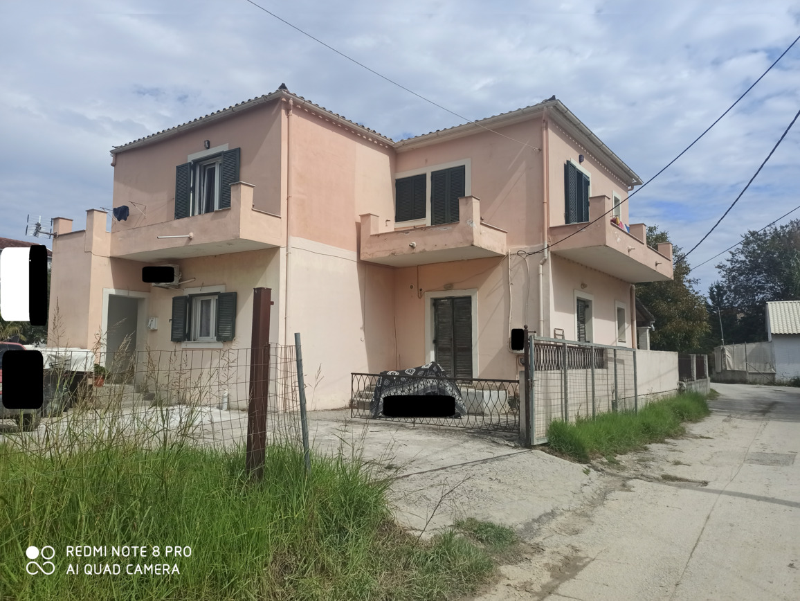 Οικόπεδο με κτίσμα  σε πλειστηριασμό Δήμος Κέρκυρας