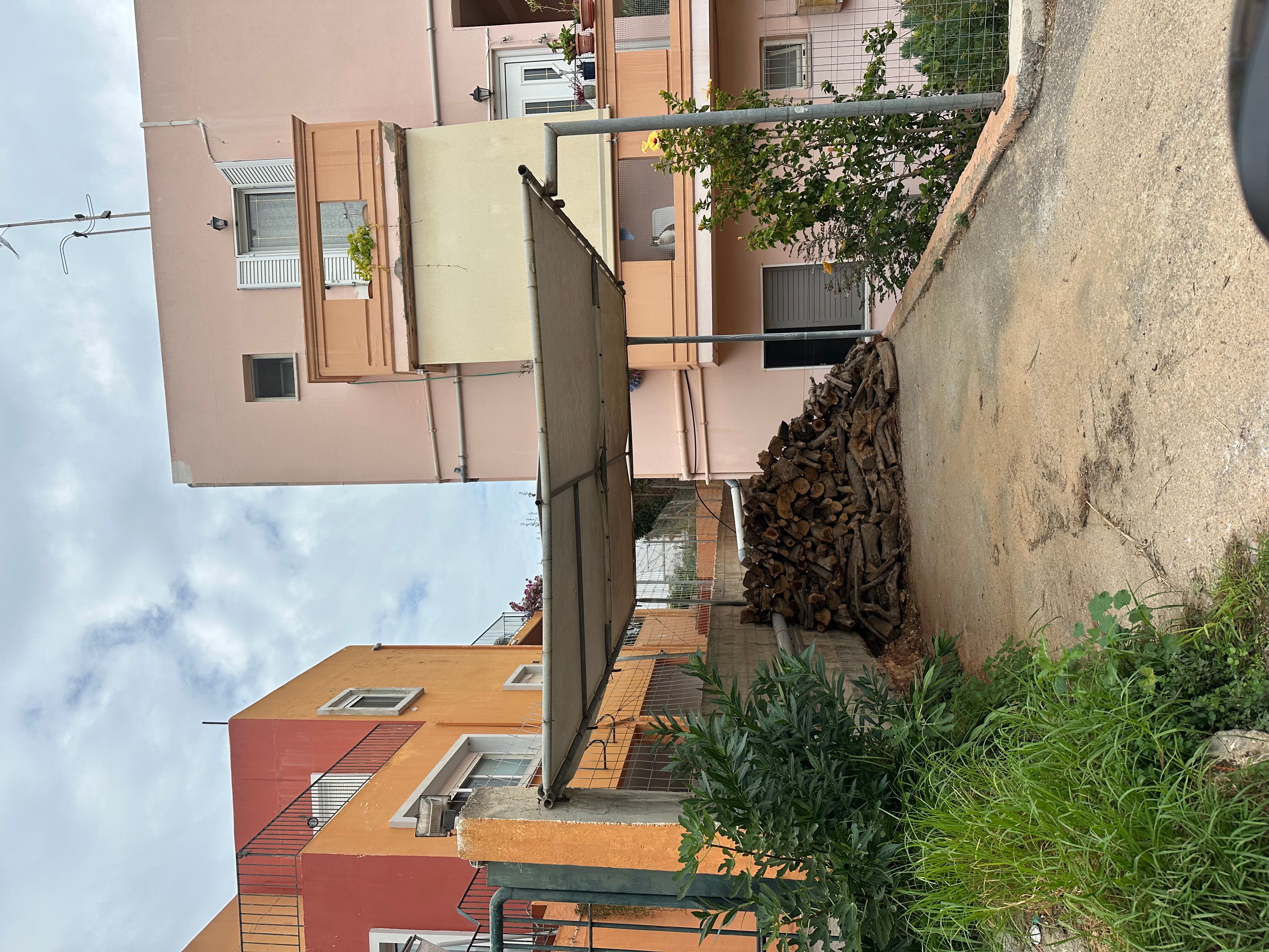 Οικόπεδο με κτίσμα  σε πλειστηριασμό Δήμος Χανίων