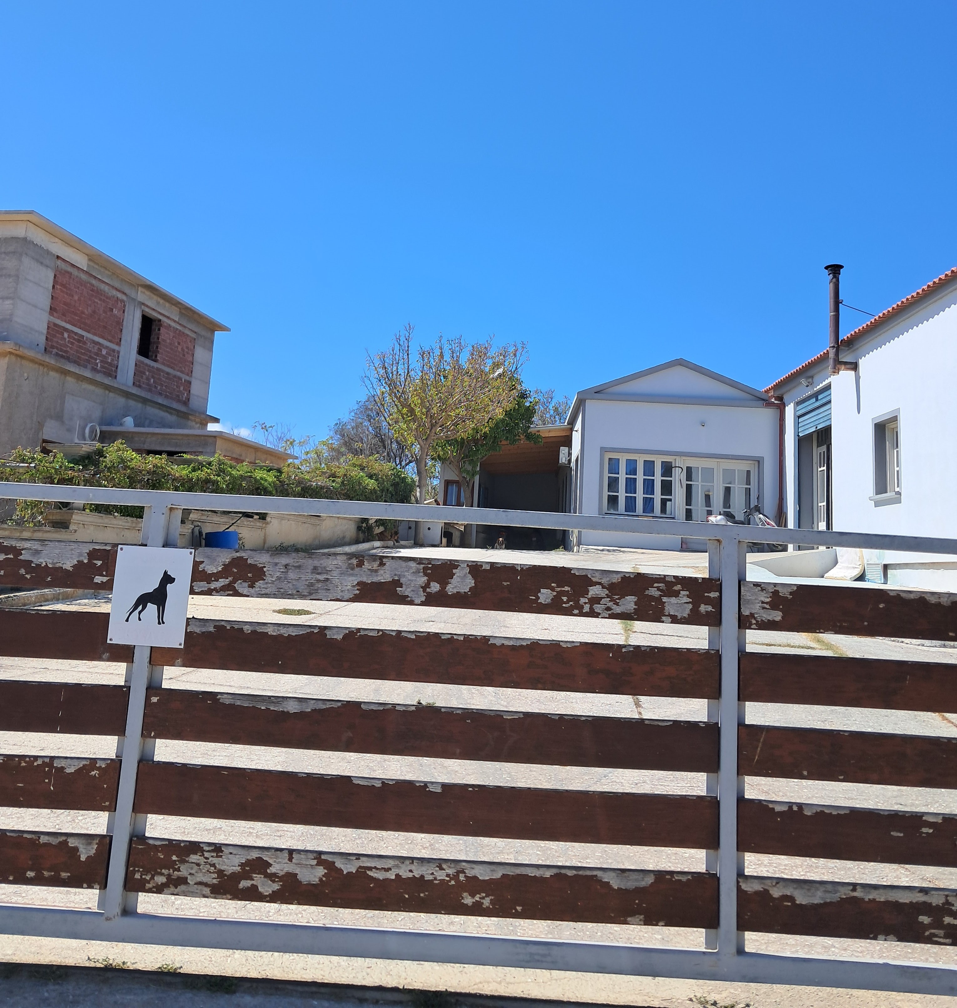 Οικόπεδο με κτίσμα  σε πλειστηριασμό Δήμος Λήμνου