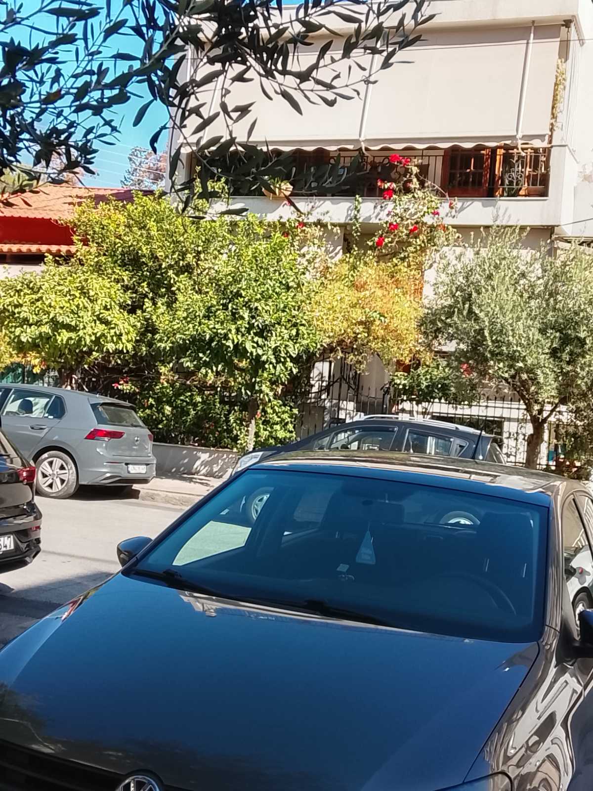 Οικόπεδο με κτίσμα  σε πλειστηριασμό Municipality of Nikia - Agios Ioannou Rentis