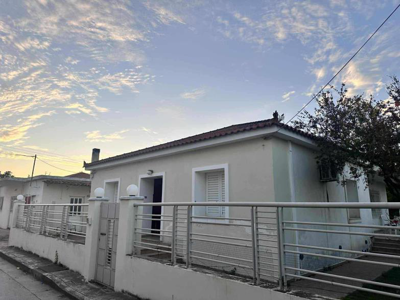 Οικόπεδο με κτίσμα  σε πλειστηριασμό Municipality of Velos - Vochas