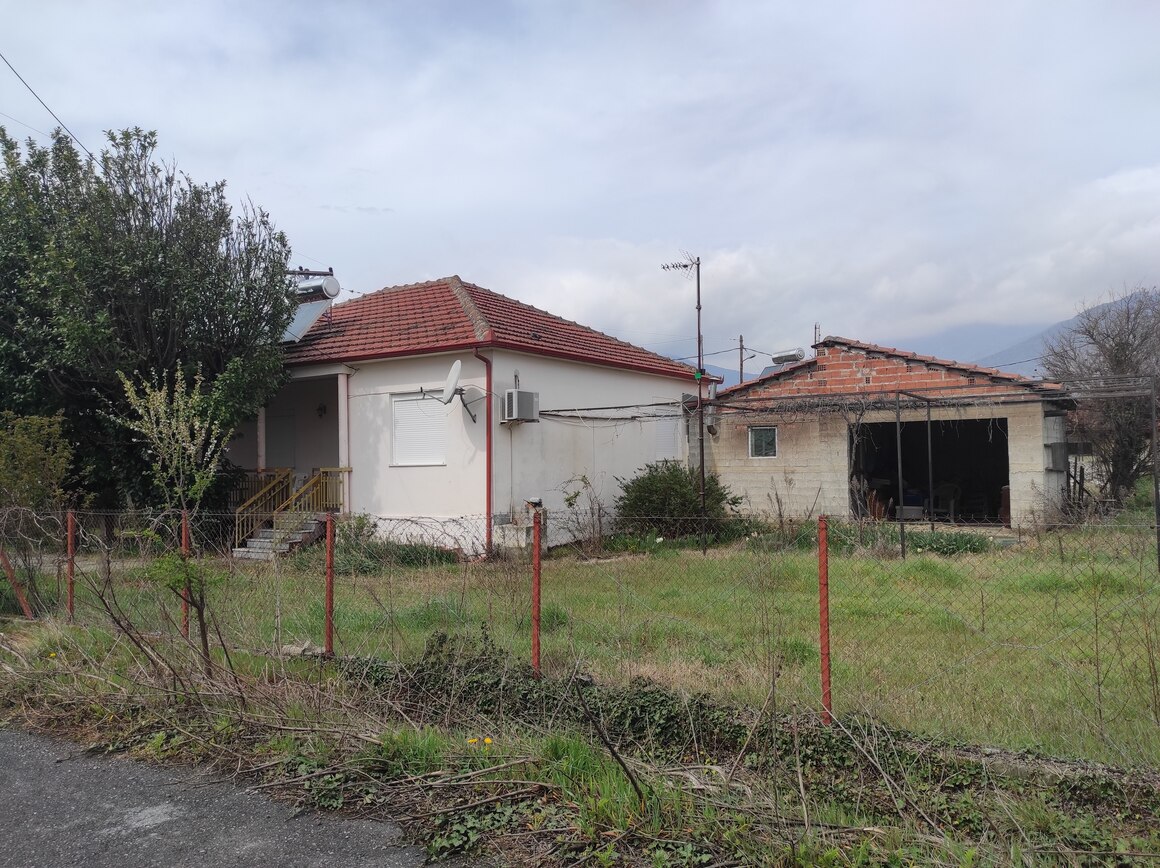 Οικόπεδο με κτίσμα  σε πλειστηριασμό Δήμος Αλμωπίας