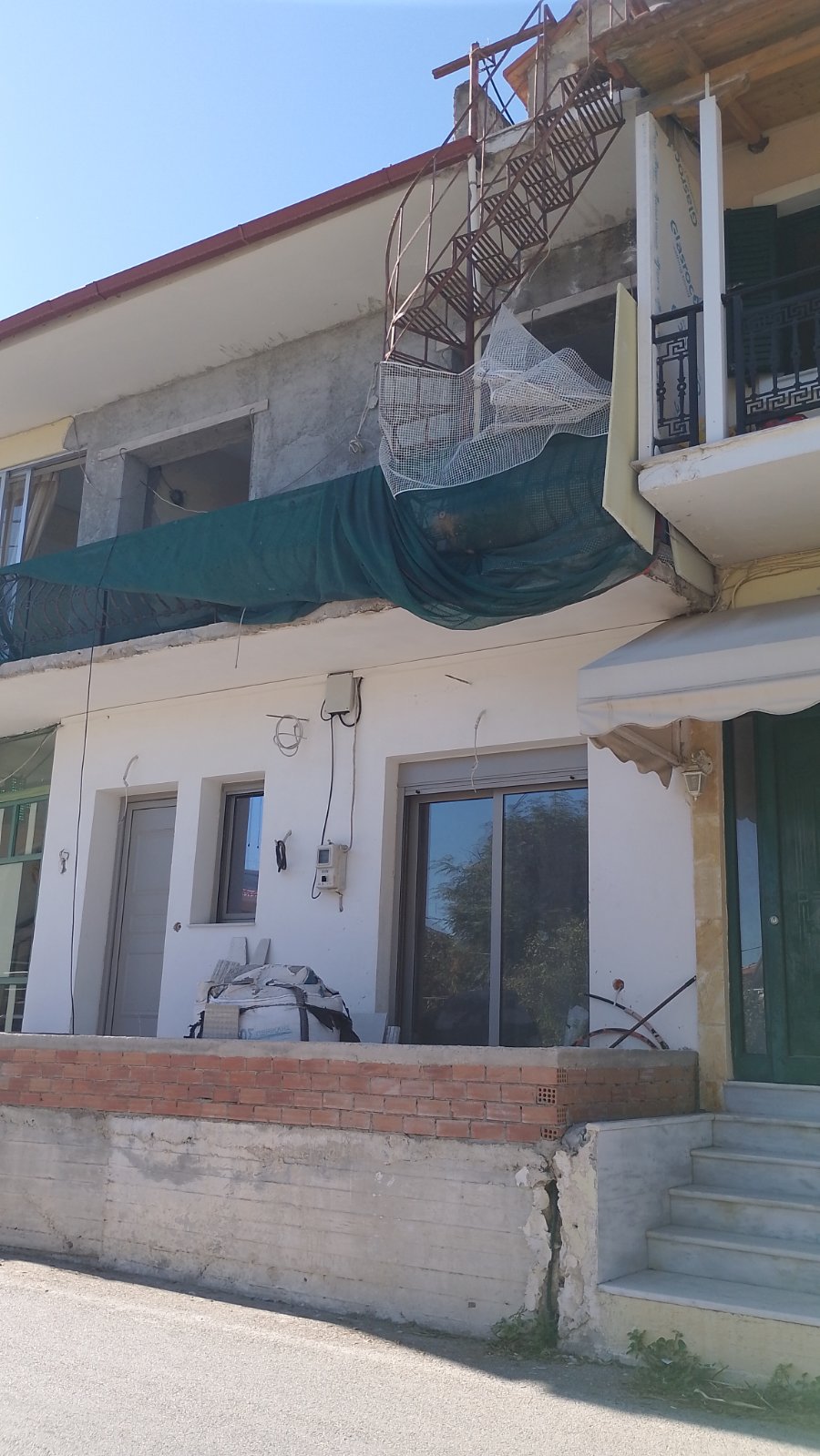 Οικόπεδο με κτίσμα  σε πλειστηριασμό Δήμος Ζακύνθου