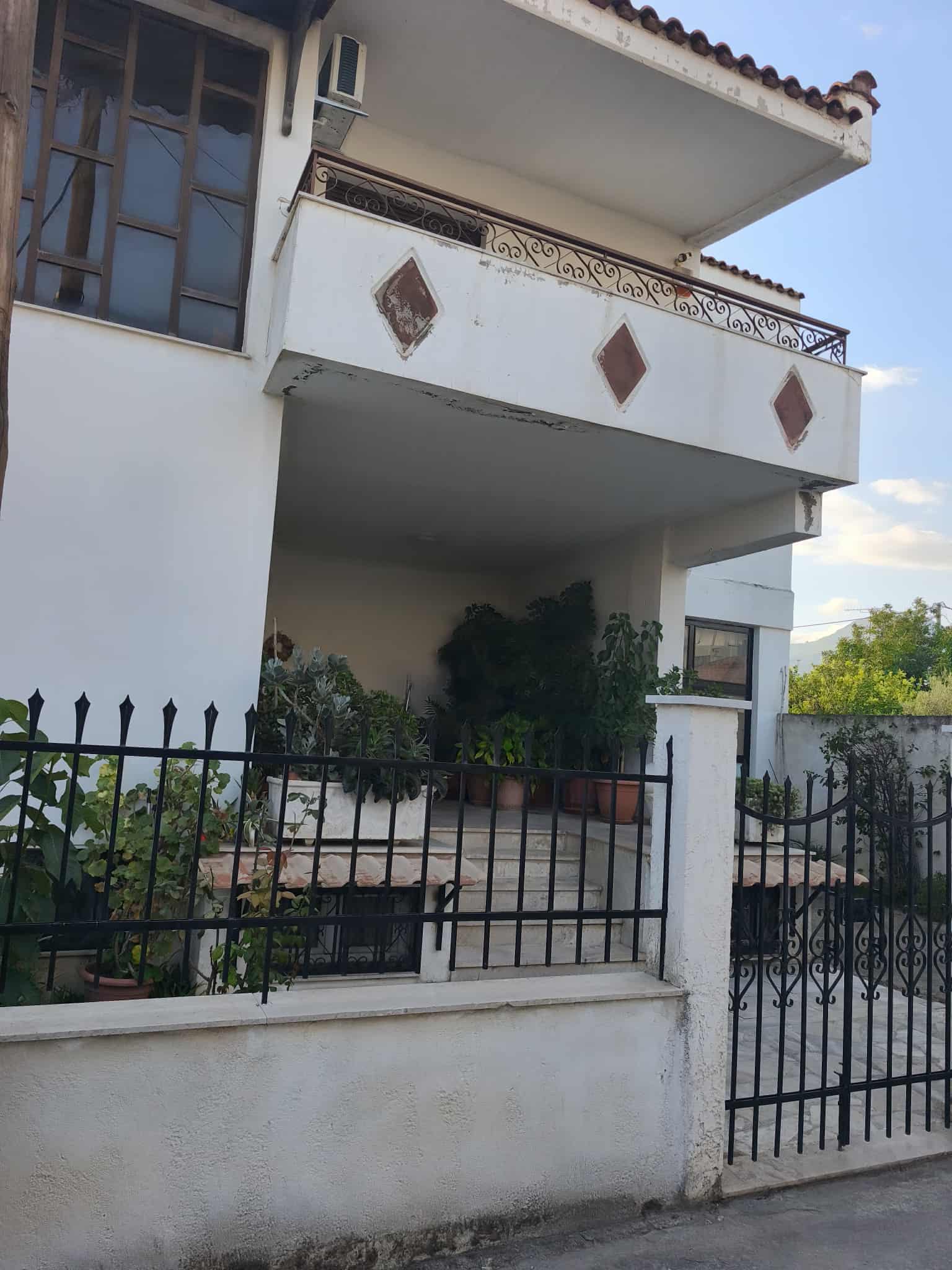 Οικόπεδο με κτίσμα 239.86 τ.μ. σε πλειστηριασμό Δήμος Αιγιαλείας