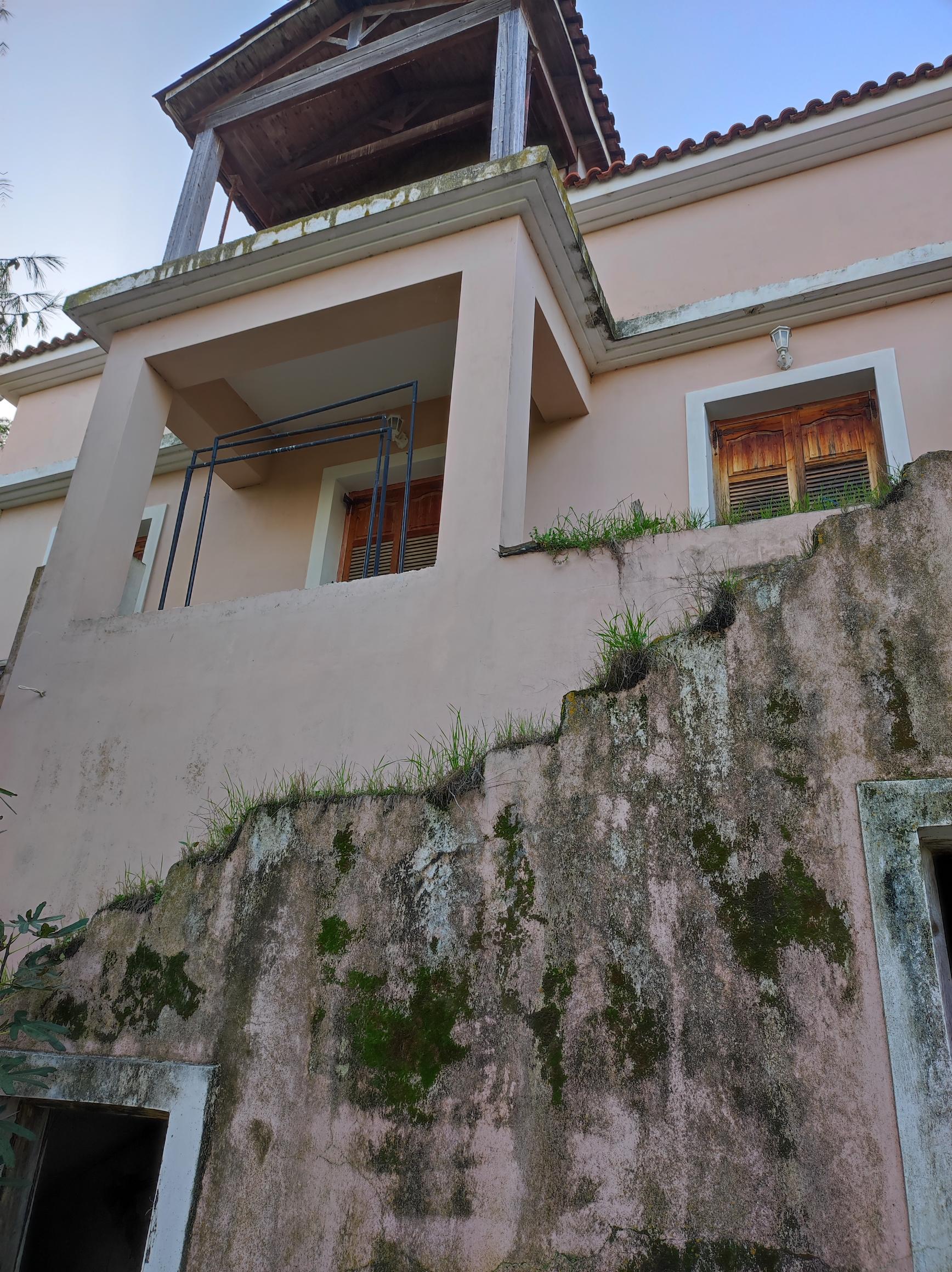 Οικόπεδο με κτίσμα  σε πλειστηριασμό Δήμος Ζακύνθου