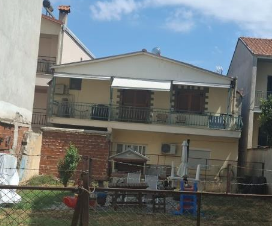 Οικόπεδο με κτίσμα 185 sq.m. σε πλειστηριασμό Municipality of Veria