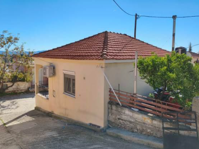 Οικόπεδο με κτίσμα  σε πλειστηριασμό Δήμος Λέσβου