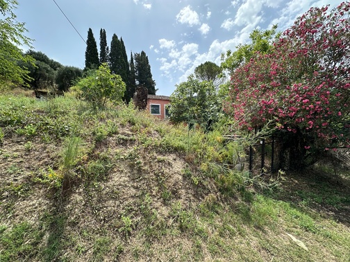 Οικόπεδο με κτίσμα  σε πλειστηριασμό Municipality of Corfu