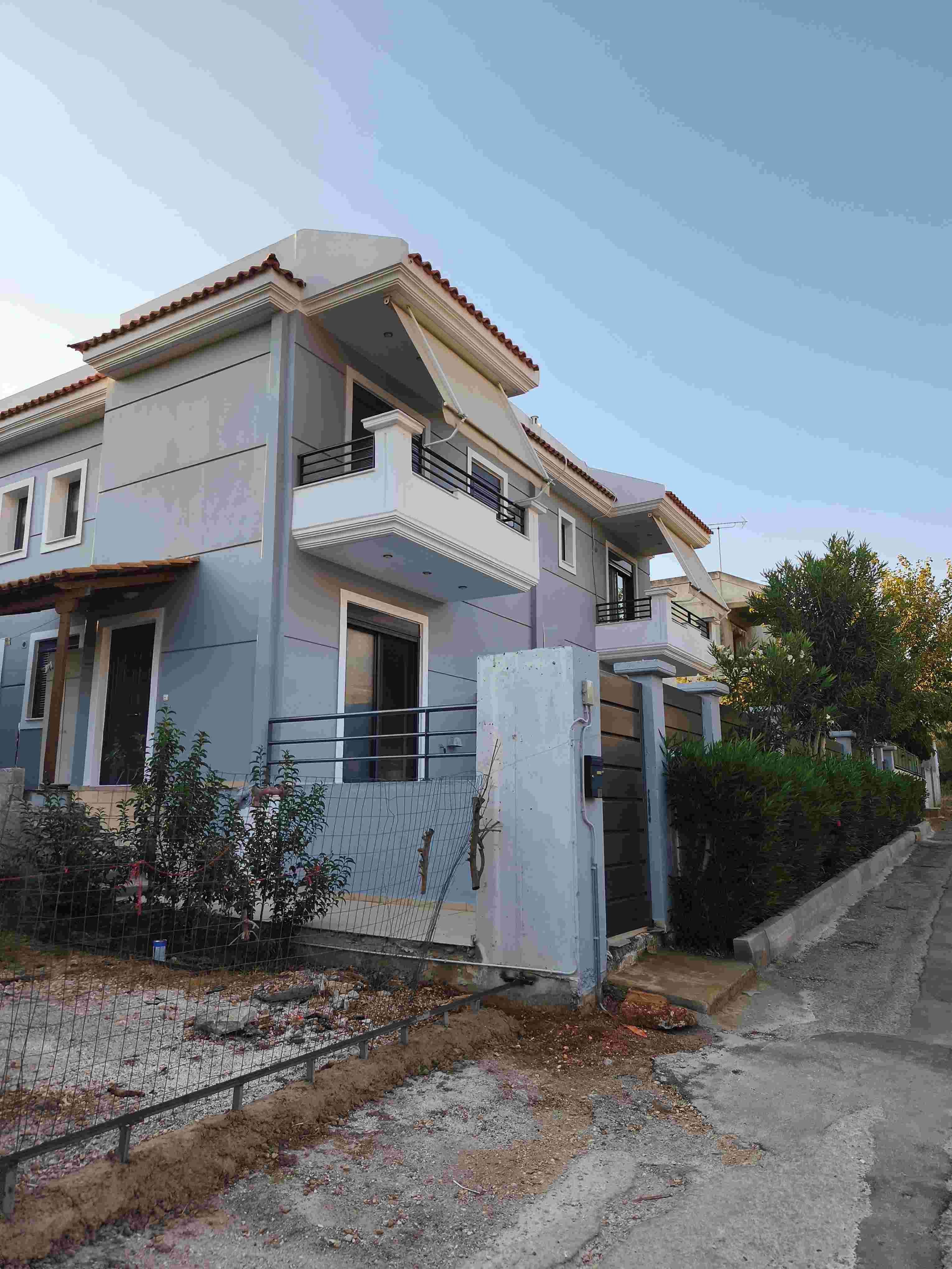 Αγροτεμάχιο με κτίσμα  σε πλειστηριασμό Δήμος Μαραθώνος