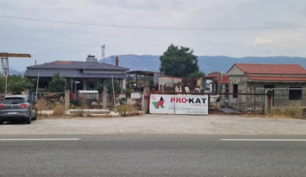 Αγροτεμάχιο με κτίσμα  σε πλειστηριασμό Pangaio Municipality