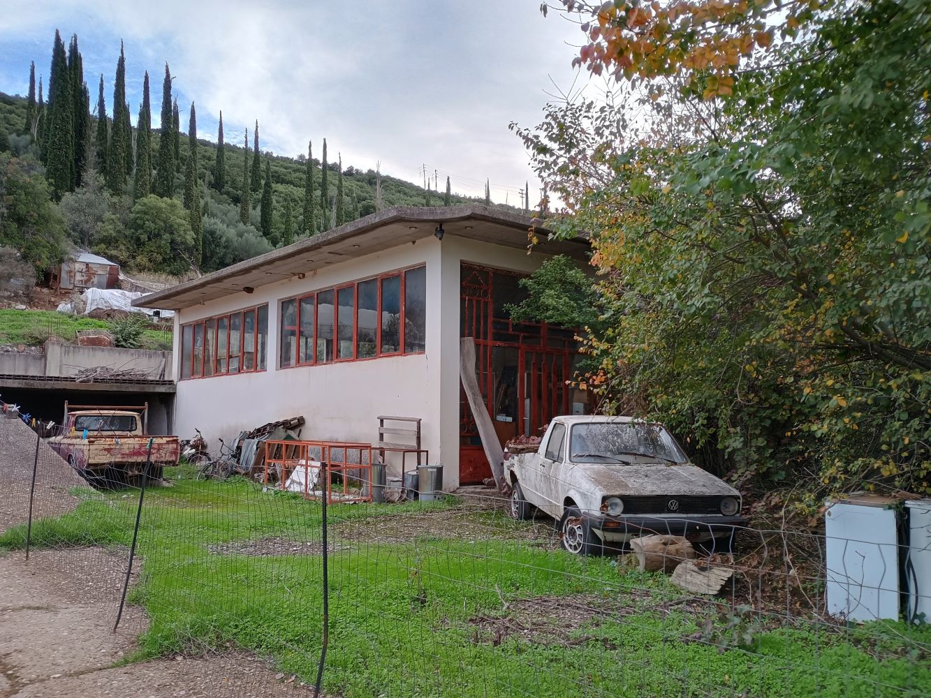 Οικόπεδο με κτίσμα  σε πλειστηριασμό Δήμος Θέρμου