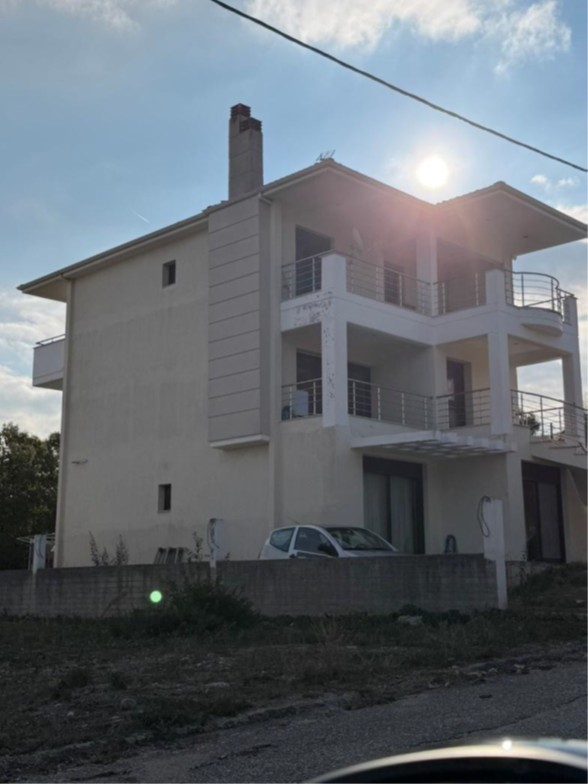 Οικόπεδο με κτίσμα  σε πλειστηριασμό Δήμος Κοζάνης