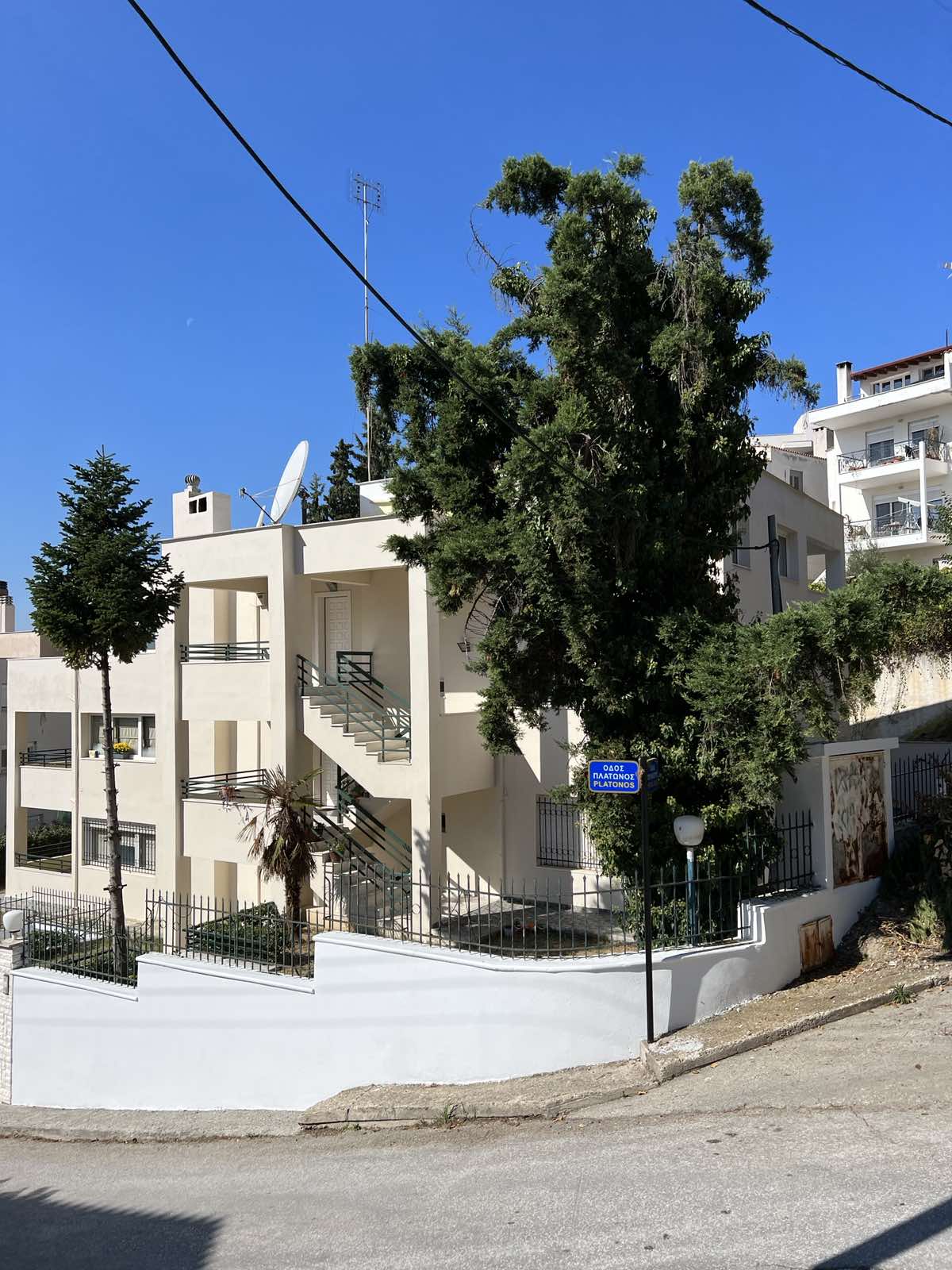 Οικόπεδο με κτίσμα  σε πλειστηριασμό Municipality of Pylaia - Hortiati