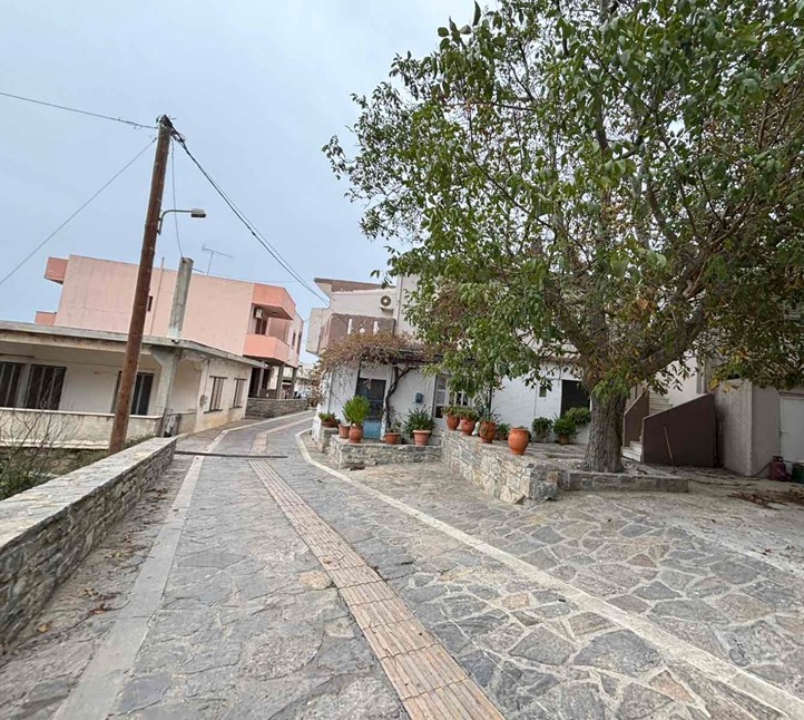 Οικόπεδο με κτίσμα  σε πλειστηριασμό Δήμος Μυλοποτάμου