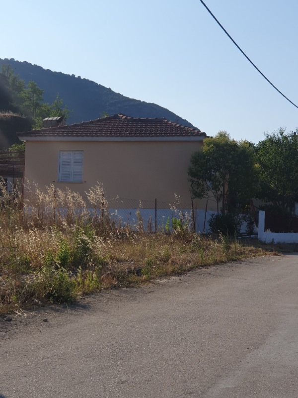 Οικόπεδο με κτίσμα  σε πλειστηριασμό Municipality of Amfilochia