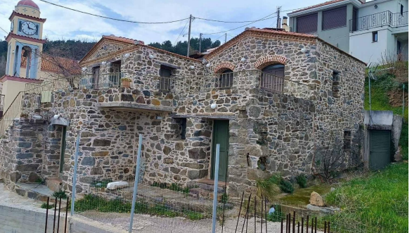 Οικόπεδο με κτίσμα  σε πλειστηριασμό Δήμος Χίου