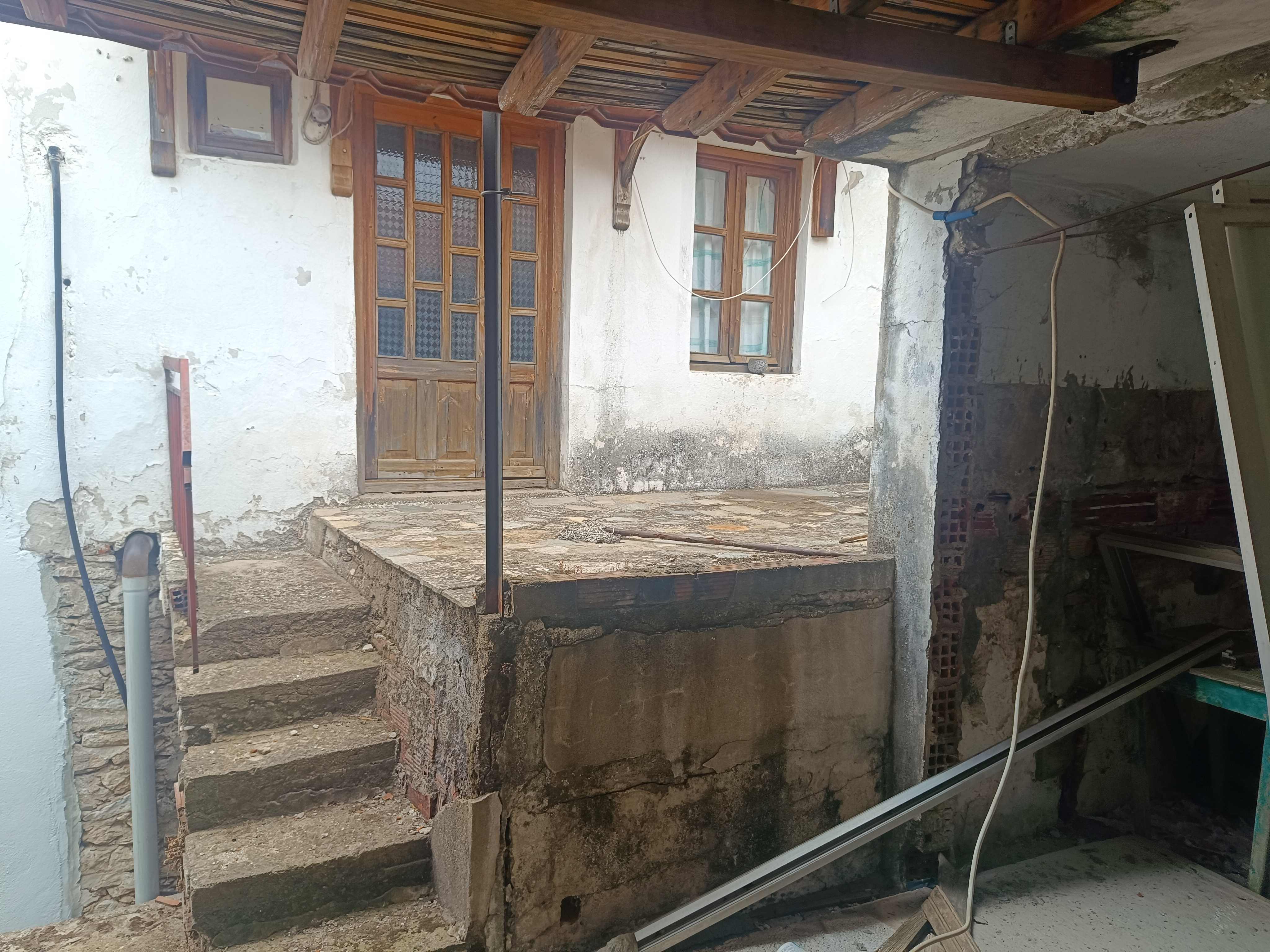 Οικόπεδο με κτίσμα  σε πλειστηριασμό Δήμος Θάσου