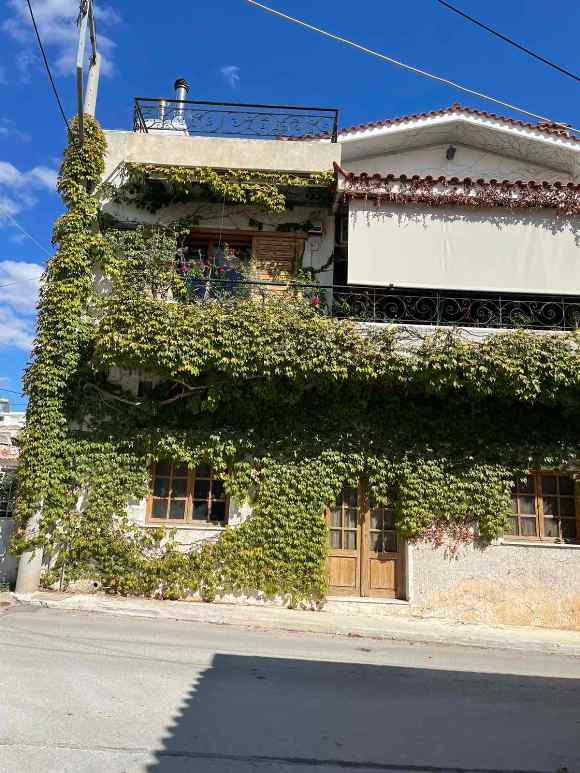 Οικόπεδο με κτίσμα  σε πλειστηριασμό Δήμος Σπάτων - Αρτέμιδος