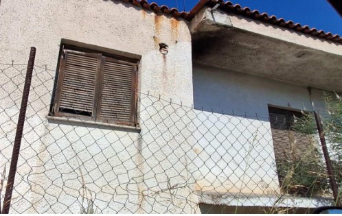 Οικόπεδο με κτίσμα  σε πλειστηριασμό Δήμος Καμένων Βούρλων