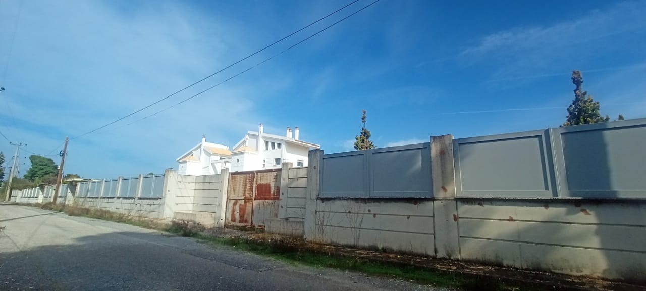 Αγροτεμάχιο με κτίσμα  σε πλειστηριασμό Δήμος Ωρωπού