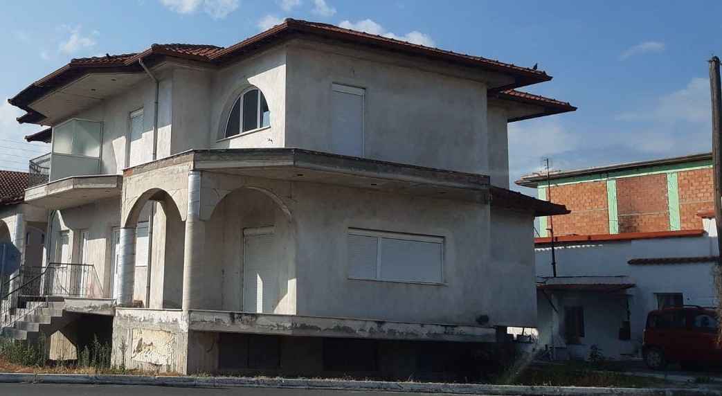 Οικόπεδο με κτίσμα  σε πλειστηριασμό Δήμος Σερβίων - Βελβεντού