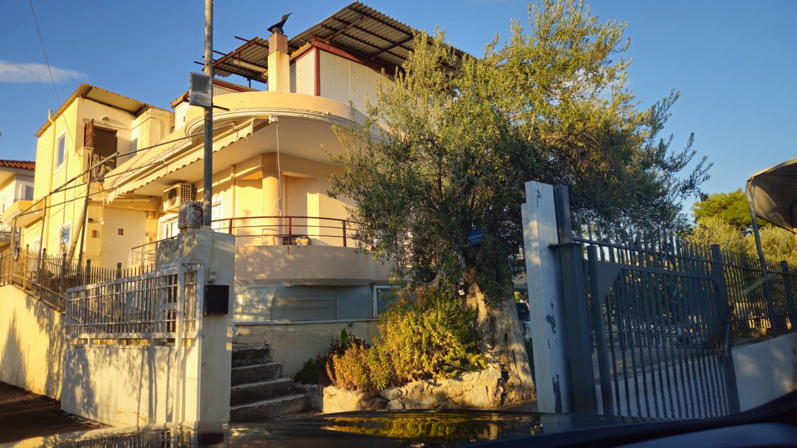 Οικόπεδο με κτίσμα 748 τ.μ. σε πλειστηριασμό Δήμος Κορινθίων