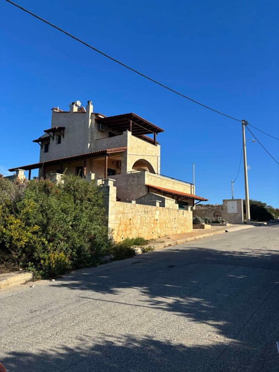 Οικόπεδο με κτίσμα  σε πλειστηριασμό Municipality of Chania